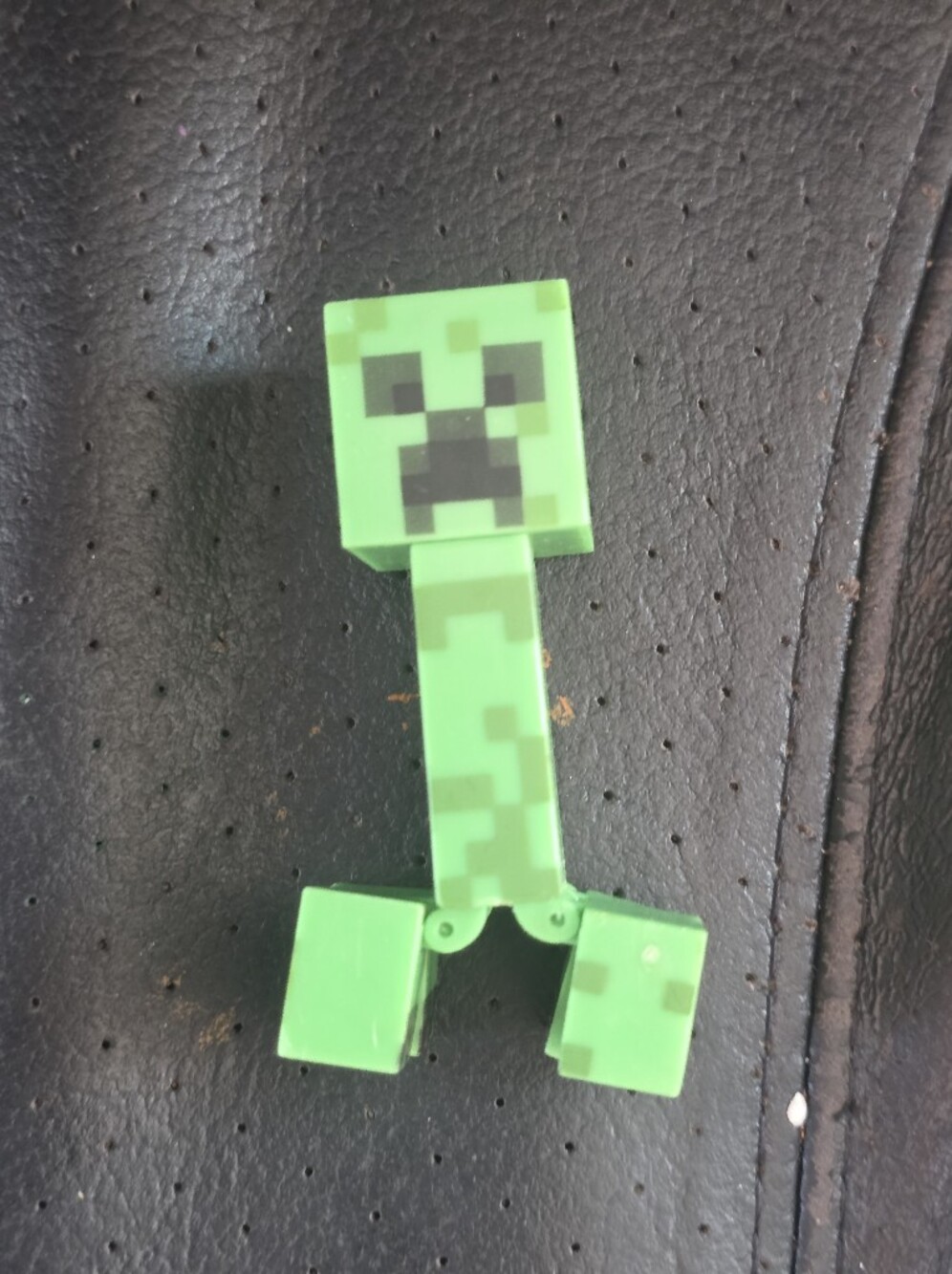 Minecraft Overworld Creeper 3" Action Figure Toy